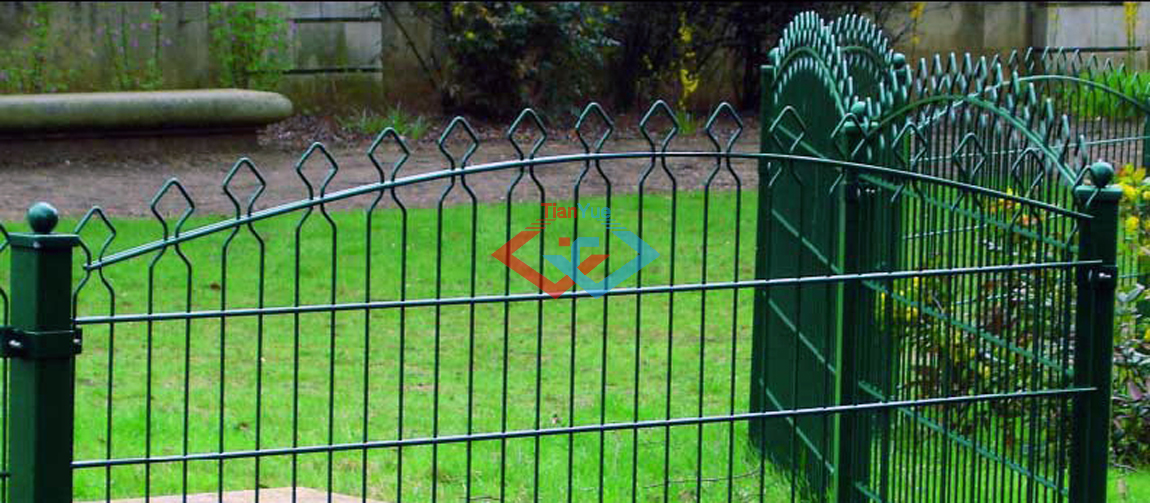 Pyramid Panel Fence(图1)